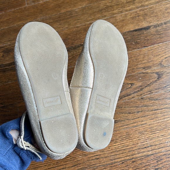 Gold ankle strap flats - Picture 6 of 6